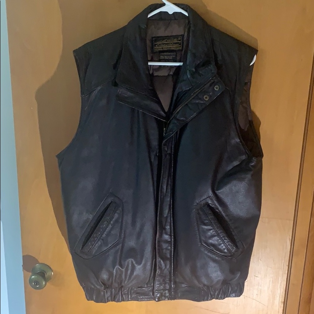 Eddie Bauer leather vest brown lined inside